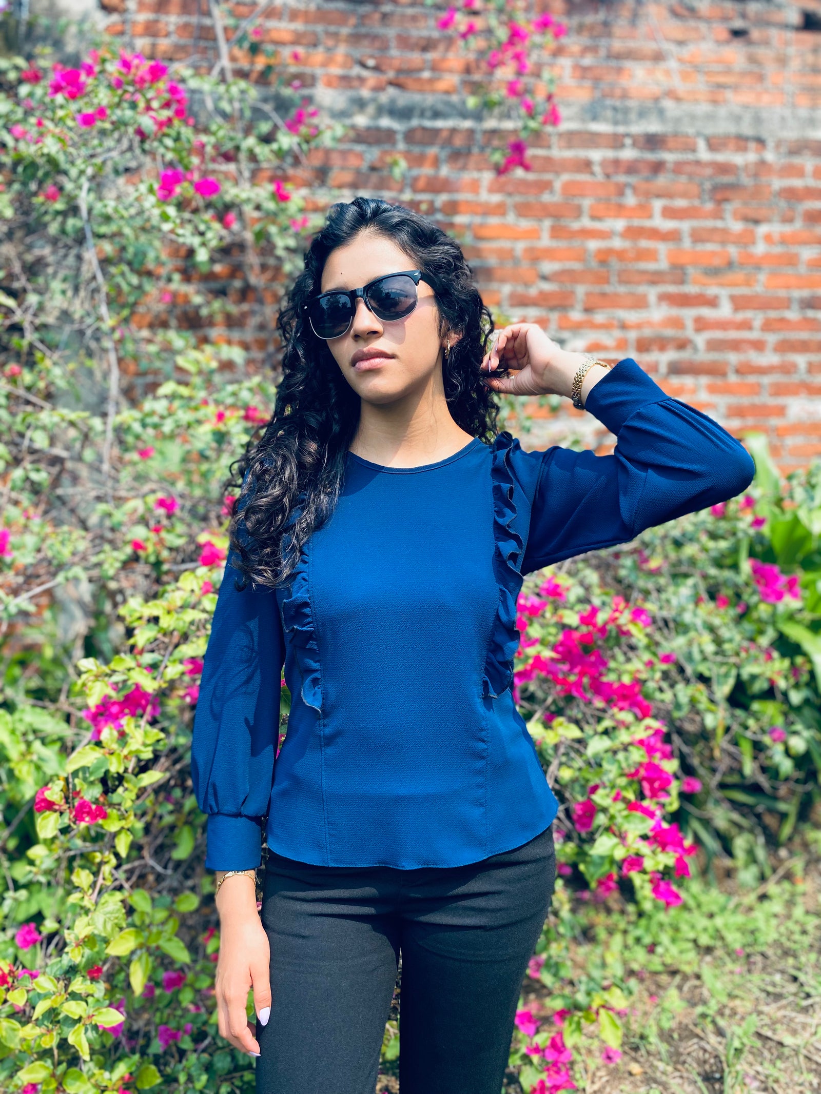 Blusa con holanes y manga tipo farol