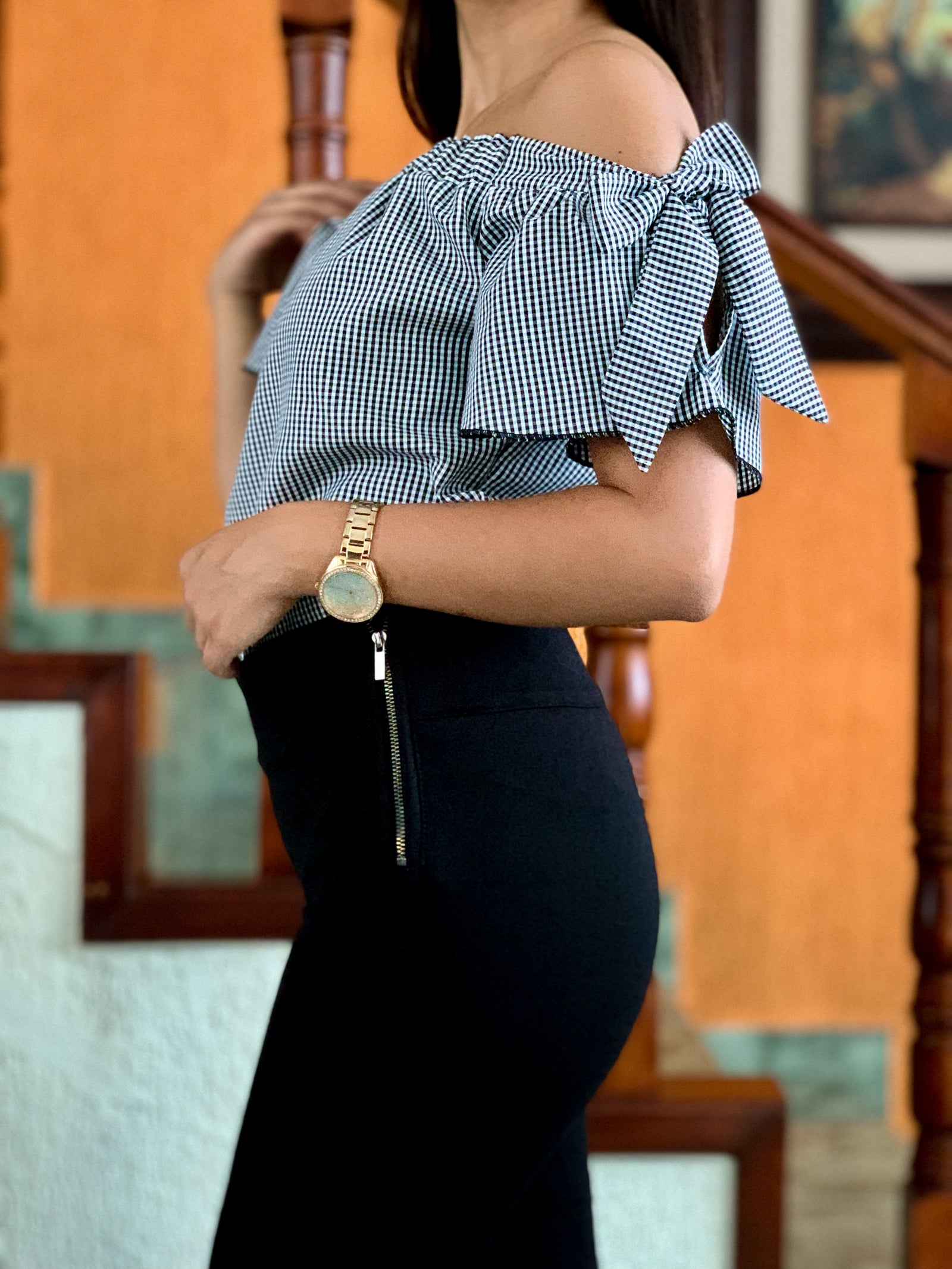 Blusa campesina con moños a los lados tela de cuadros.