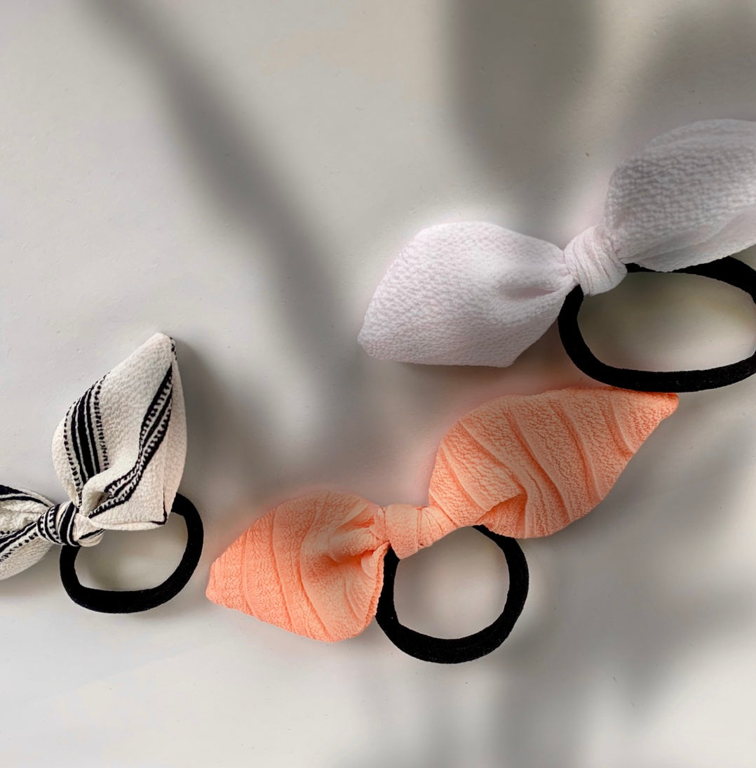 Juego de 3 coleteros chicos para cabello en diferentes diseños con nudo